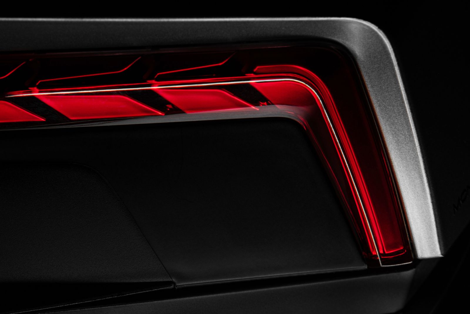 GIVI MAXIA-5 V58NN LED付き（E249） V58NNTBA 58LTR MONOKEY CASE MAXIA 5